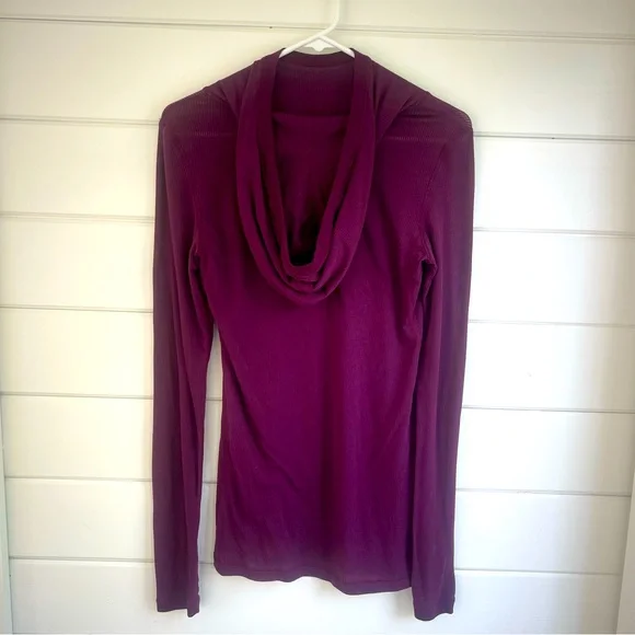 Lululemon maroon lightweight hooded pullover - Picture 2 of 4
